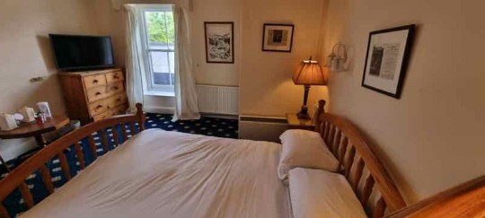  Craig y Nos Castle B&B en suite AB36