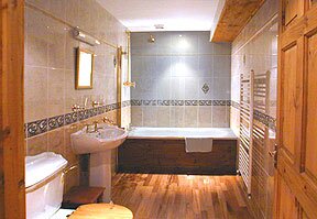 Craig y Nos Castle Room AB27 bathroom with screened shower over the bath Wedding Venues South Wales - Craig y Nos Castle Accommodation Room AB27 bathroom